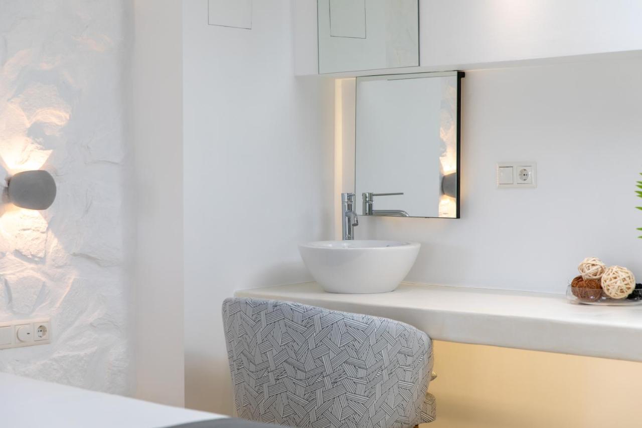 Marina'S Suites Naxos City Buitenkant foto