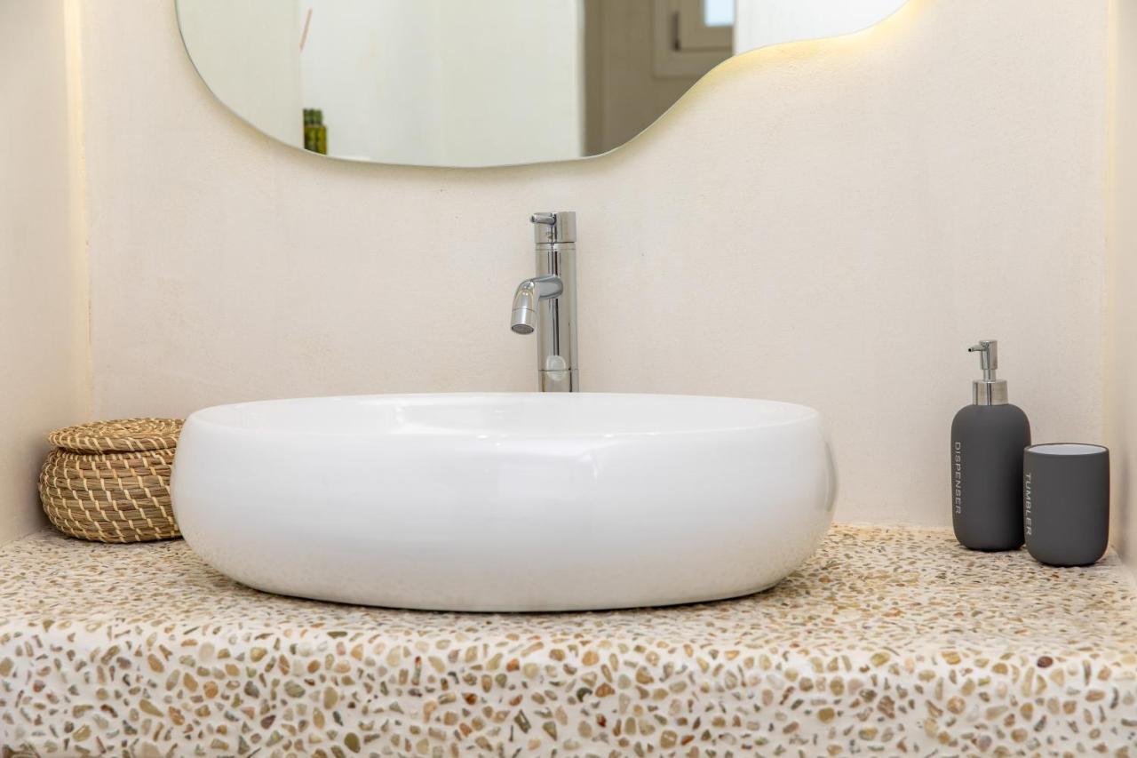 Marina'S Suites Naxos City Buitenkant foto