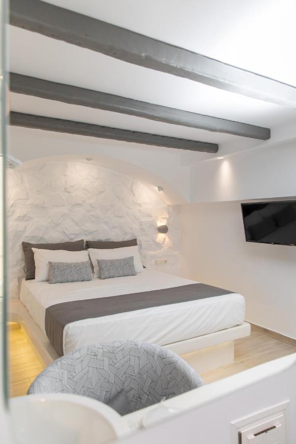 Marina'S Suites Naxos City Buitenkant foto